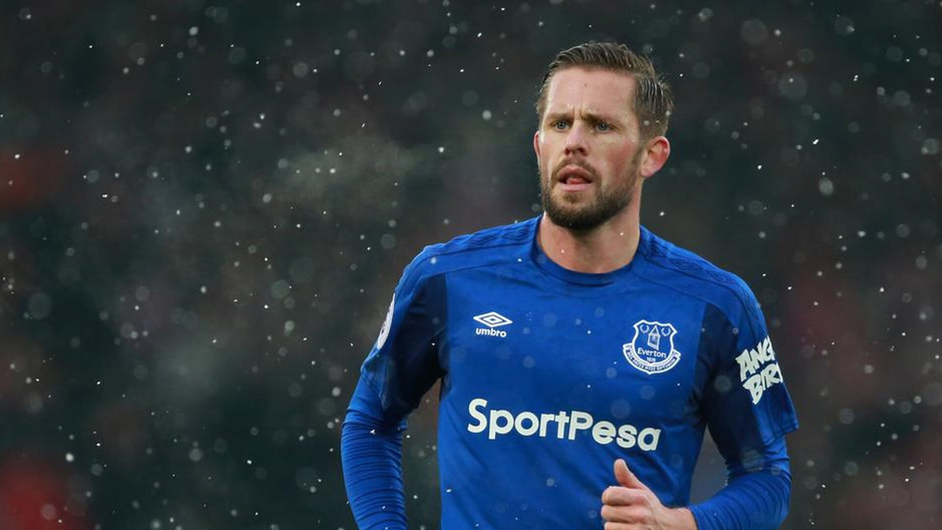 当尤文绝杀阿根廷遇上凯恩惊艳四座，足球世界的唯一性瞬间