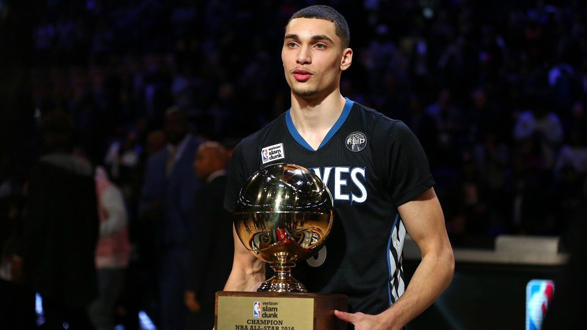 当碾压成为艺术，奥地利足球与马龙乒乓的双重高光